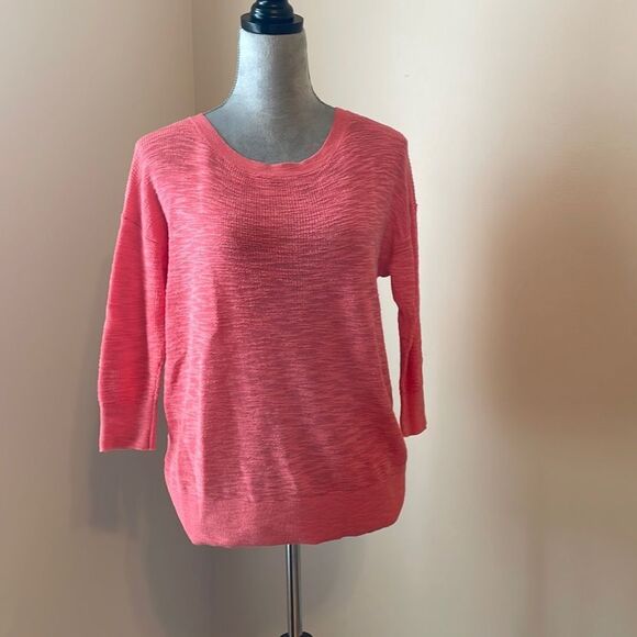 Lightweight pink sweater with knotted back - Picture 1 of 3